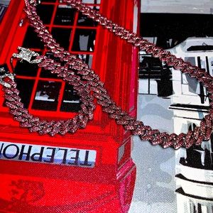 Fashion necklace and bracelet set!